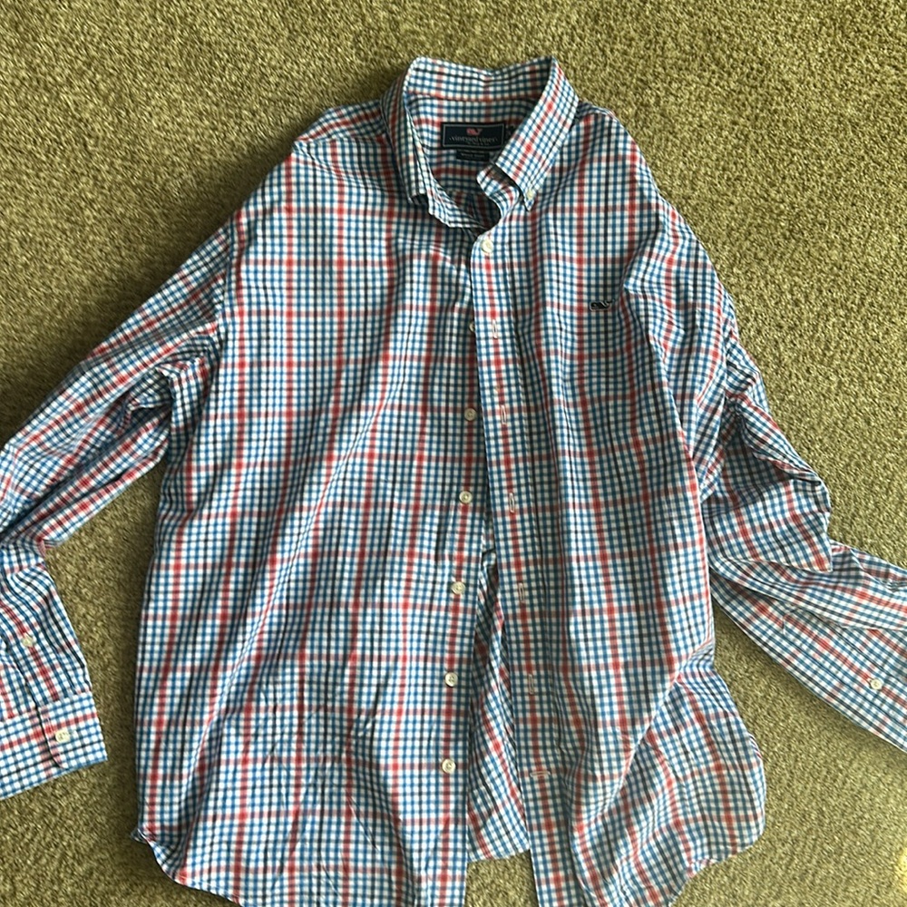 New VV whale shirt